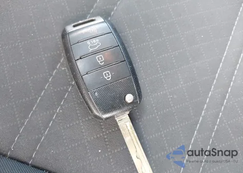 2016 Kia Sorento 3.3L Lx z USA, uszkodzony, nr VIN 5XYPGDA59GG112053